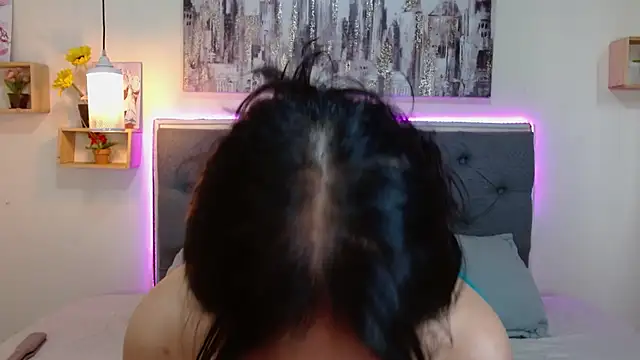 mia aira online show from September 2025 03:30:01 PM