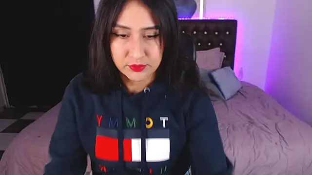 mia aira online show from March 2025 08:09:02 PM