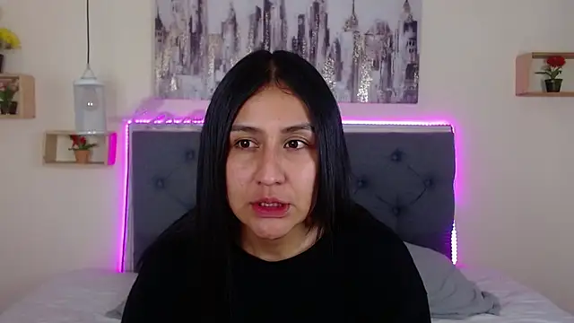 mia aira online show from October 2025 03:11:01 PM