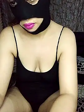 Snapshot of Arab69nikwife chatting on September 2025 03:56:01 PM Arab69nikwife online show from September 2025 03:56:01 PM