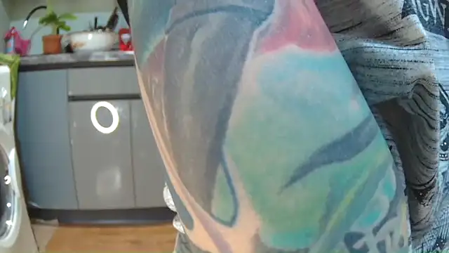 BroadFantasy online show from October 2025 06:20:01 PM