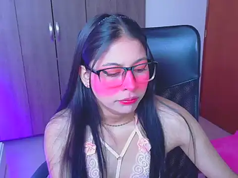  ALLYSON18  online show from March 2026 12:00:01 PM