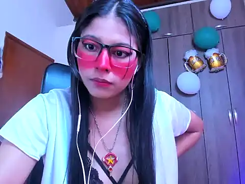 Snapshot of _ALLYSON18_ chatting on October 2025 11:45:02 AM ALLYSON18 online show from October 2025 11:45:02 AM