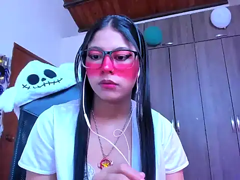 Snapshot of _ALLYSON18_ chatting on October 2025 11:45:02 AM ALLYSON18 online show from October 2025 11:45:02 AM