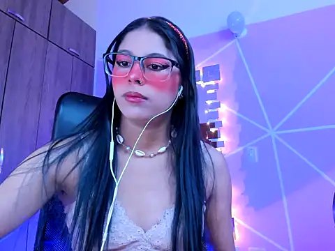 Snapshot of _ALLYSON18_ chatting on March 2025 11:33:01 AM ALLYSON18 online show from March 2025 11:33:01 AM