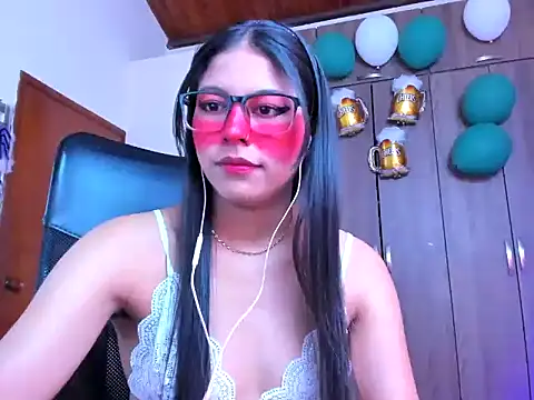 Snapshot of _ALLYSON18_ chatting on October 2025 11:45:02 AM ALLYSON18 online show from October 2025 11:45:02 AM