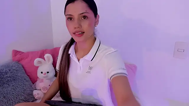 Snapshot of Brisa_blue chatting on June 2026 03:32:02 PM Brisa blue online show from June 2026 03:32:02 PM