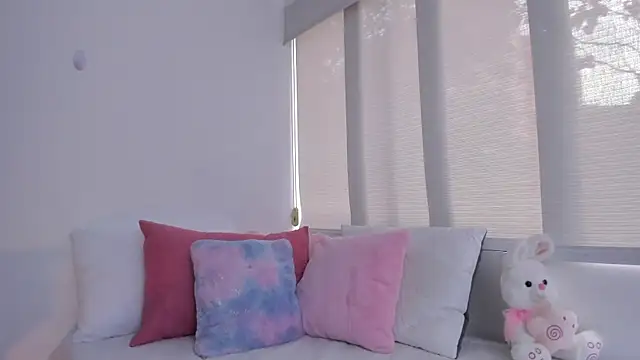Brisa blue online show from March 2025 06:29:01 PM