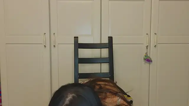 Niki anlove online show from October 2025 09:44:01 PM