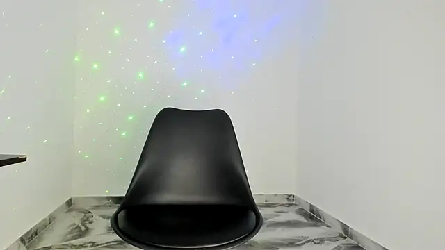 mikee scooth online show from December 2025 06:35:01 PM