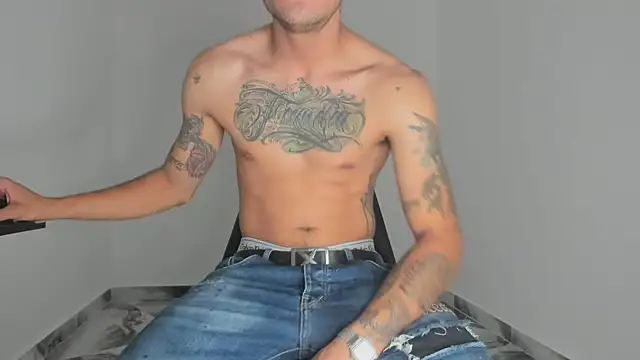 mikee scooth online show from January 2026 08:15:01 PM