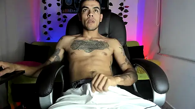 mikee scooth online show from September 2025 11:54:01 PM