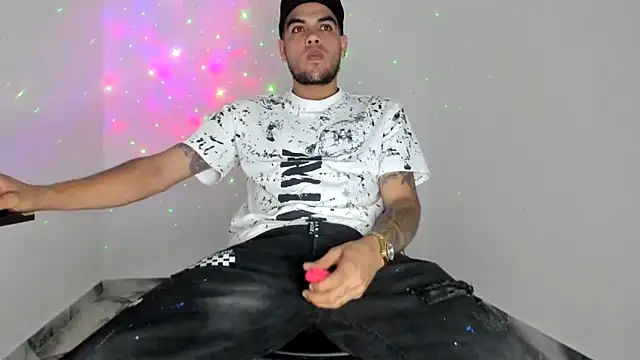 Snapshot of mikee_scooth chatting on May 2026 08:15:02 PM mikee scooth online show from May 2026 08:15:02 PM