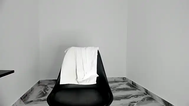 mikee scooth online show from November 2025 09:47:02 AM