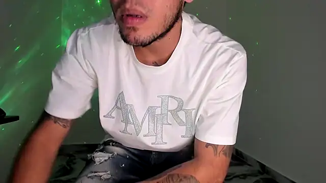 mikee scooth online show from April 2026 05:00:02 AM