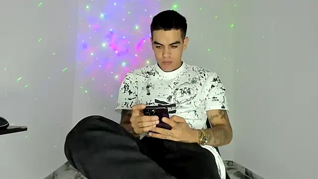mikee scooth online show from April 2026 02:29:02 PM