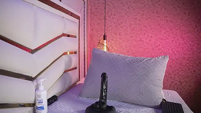 ammy durand online show from April 2026 07:15:01 AM