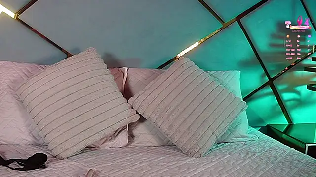 Snapshot of ammy_durand chatting on November 2025 07:25:02 PM ammy durand online show from November 2025 07:25:02 PM