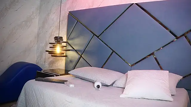 ammy durand online show from February 2026 07:15:01 PM