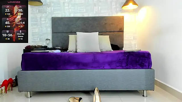 Snapshot of missnatash chatting on April 2026 12:17:01 PM missnatash online show from April 2026 12:17:01 PM