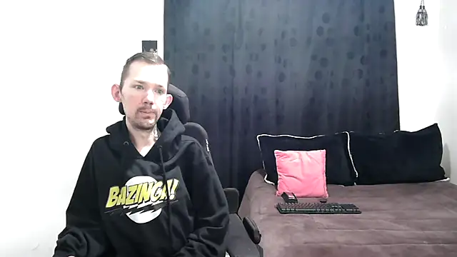 Sophia and Thomas online show from February 2025 11:49:01 AM