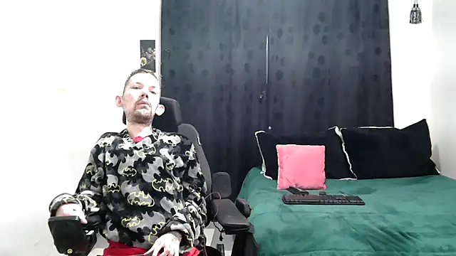 Sophia and Thomas online show from March 2025 10:17:02 AM