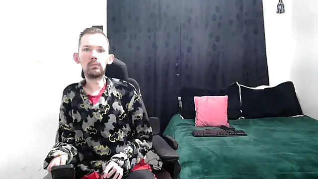 Sophia and Thomas online show from March 2025 10:28:02 AM
