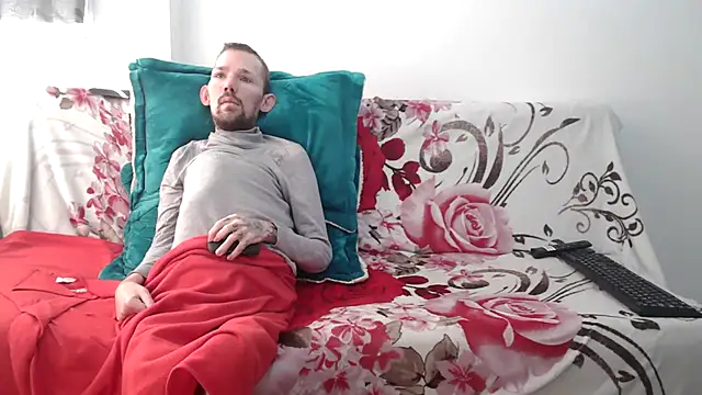 Sophia and Thomas online show from March 2026 08:13:01 PM