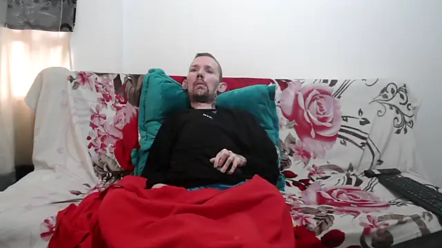 Sophia and Thomas online show from May 2026 09:40:02 PM