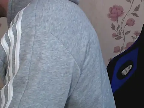 Snapshot of Leo_1617 chatting on February 2026 09:30:01 AM Leo 1617 online show from February 2026 09:30:01 AM