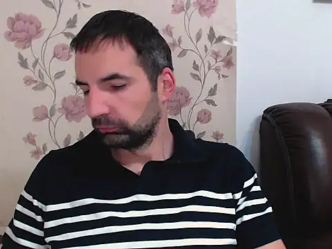 Snapshot of Leo_1617 chatting on November 2025 10:03:02 AM Leo 1617 online show from November 2025 10:03:02 AM