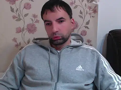 Snapshot of Leo_1617 chatting on January 2026 04:54:02 PM Leo 1617 online show from January 2026 04:54:02 PM