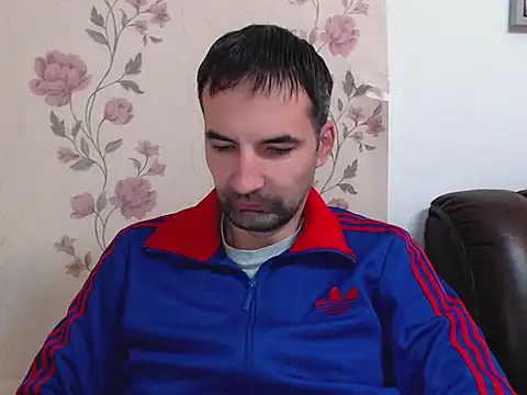 Snapshot of Leo_1617 chatting on December 2025 08:58:02 AM Leo 1617 online show from December 2025 08:58:02 AM