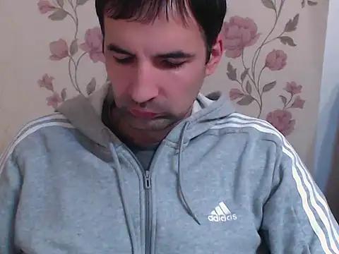 Snapshot of Leo_1617 chatting on February 2026 06:05:02 PM Leo 1617 online show from February 2026 06:05:02 PM