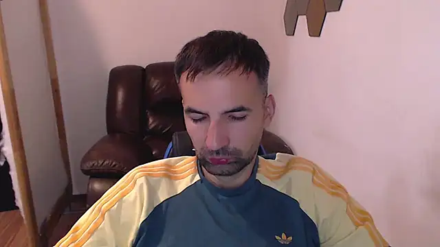 Leo 1617 online show from September 2025 08:37:02 PM