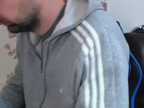 Snapshot of Leo_1617 chatting on February 2026 10:32:01 AM Leo 1617 online show from February 2026 10:32:01 AM