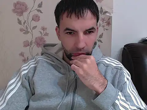 Snapshot of Leo_1617 chatting on January 2026 11:47:01 AM Leo 1617 online show from January 2026 11:47:01 AM