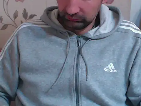 Snapshot of Leo_1617 chatting on February 2026 04:40:01 PM Leo 1617 online show from February 2026 04:40:01 PM