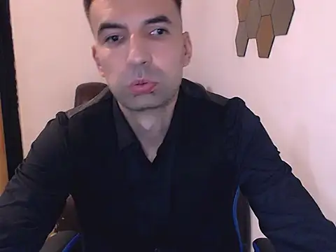Leo 1617 online show from October 2025 05:35:02 PM