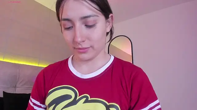 Karito-28 online show from November 2025 01:04:01 PM