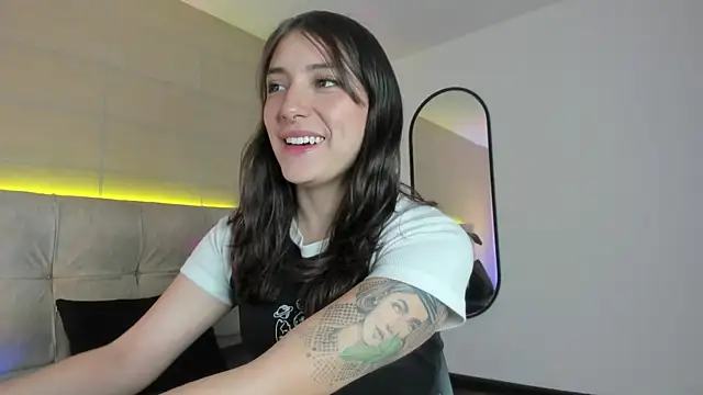 Karito-28 online show from November 2025 02:09:01 PM