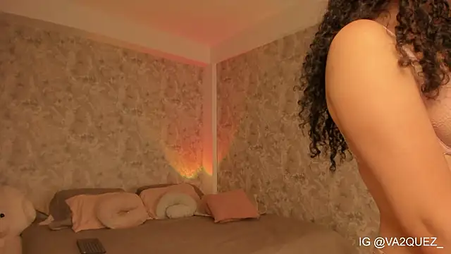 Heyloreley online show from February 2026 03:08:01 AM