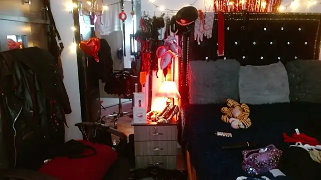 Snapshot of SamaraMartinez chatting on February 2026 01:29:01 PM SamaraMartinez online show from February 2026 01:29:01 PM