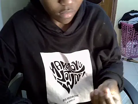 Caryyyl online show from April 2026 08:17:02 AM