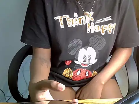 Caryyyl online show from March 2026 10:15:01 AM