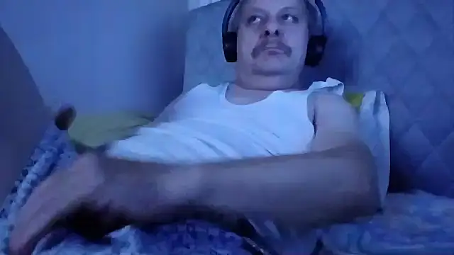 Snapshot of amylrmm1903 chatting on November 2025 02:21:01 PM amylrmm1903 online show from November 2025 02:21:01 PM