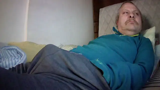 amylrmm1903 online show from February 2026 04:05:01 PM