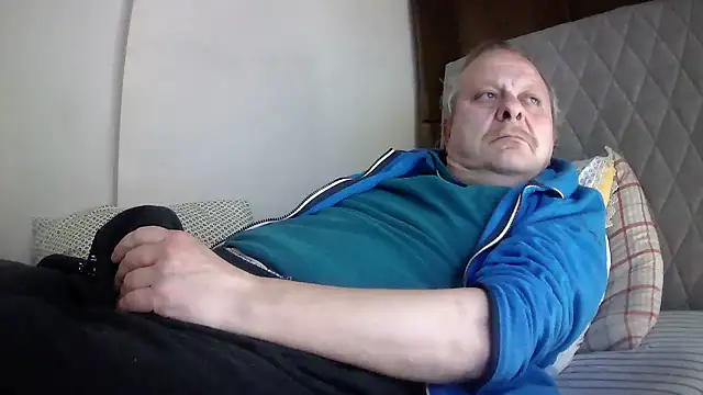 amylrmm1903 online show from April 2026 09:41:02 PM