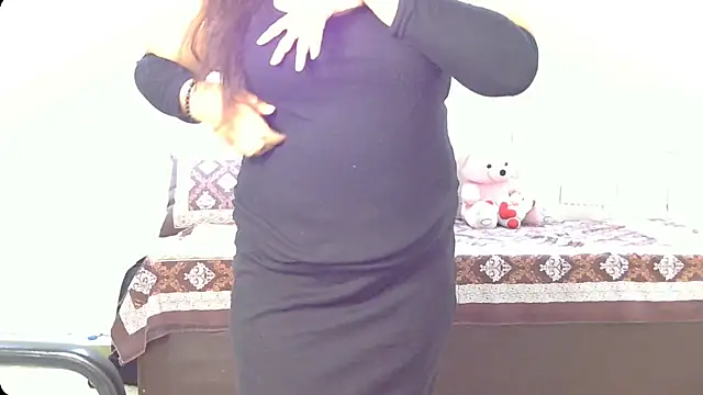 Snapshot of Rashisharma chatting on January 2025 09:37:02 AM Rashisharma online show from January 2025 09:37:02 AM