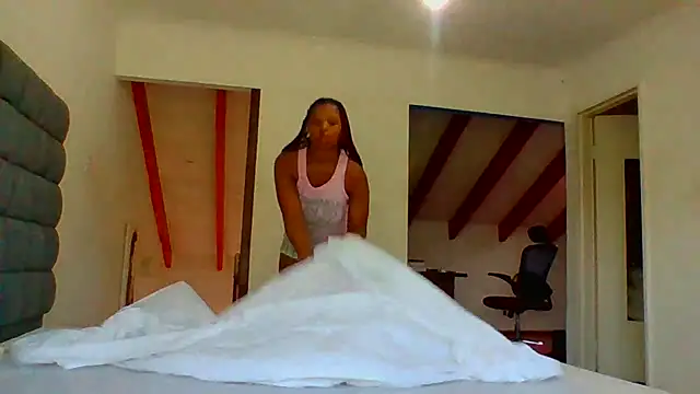 NickyBabes online show from December 2025 04:47:01 AM